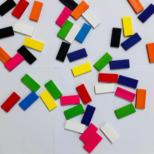 50-Piece Wooden Domino Set – Educational Building & Problem-Solving Game